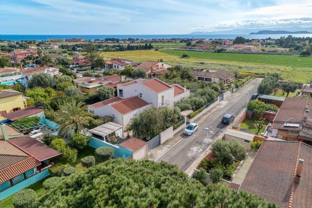 La Casa Degli Ulivi Appartamento In Villa Con Patio Quartu SantʼElena Exterior foto